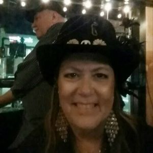 Meet your Posher, Deborah